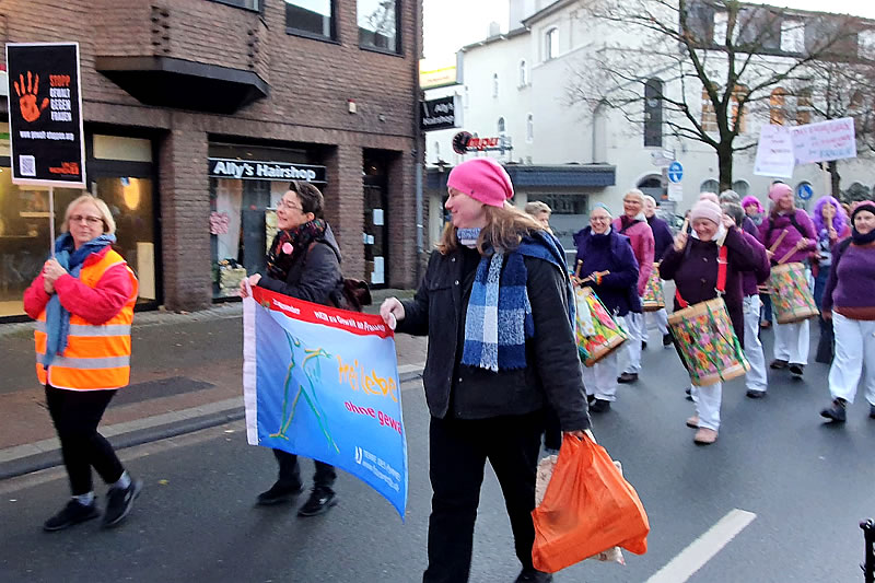 Demo in Herford wegen Gewalt an Frauen  (November 2022)